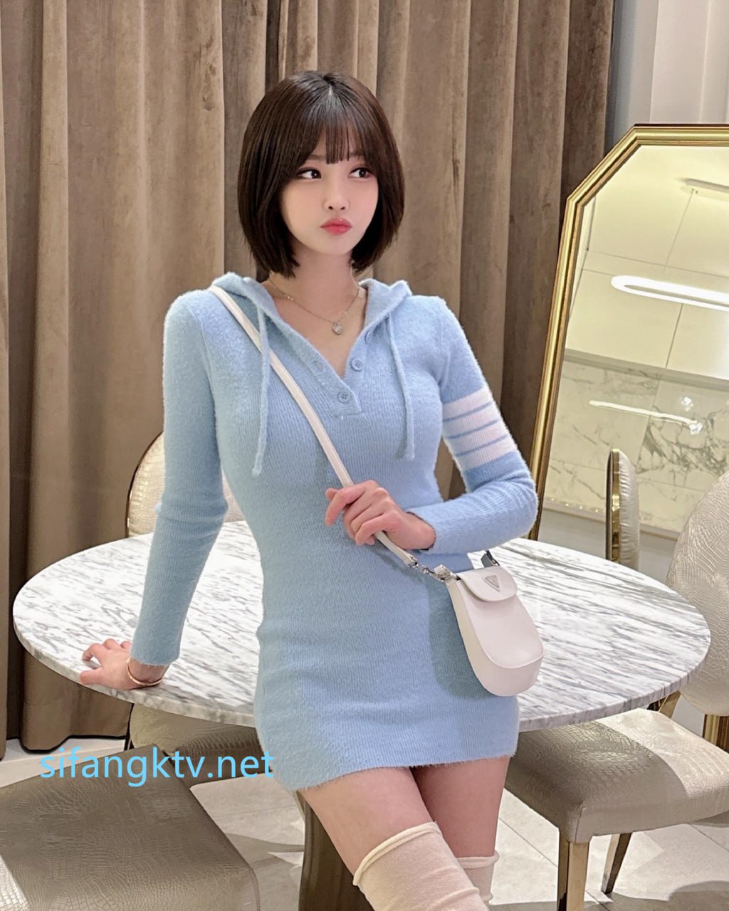 【2023_09_22】Dressing_up_by_maid,_and_nicely_do_everything_that_my.m4v